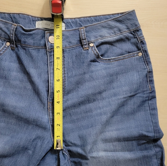 Cato Blue Flare Wide-Leg Jeans with Frayed Hem Size 14 - Picture 6 of 9